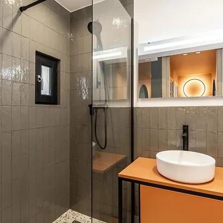 Ref 1993 - Center Renovated * Cannes