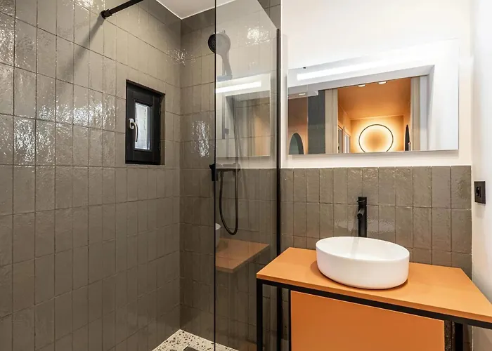Ref 1993 - Center Renovated * Cannes