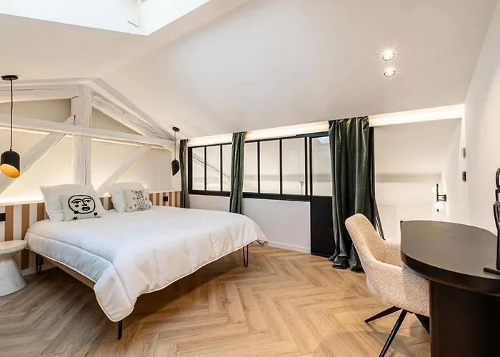Ref 1993 - Center Renovated * Cannes