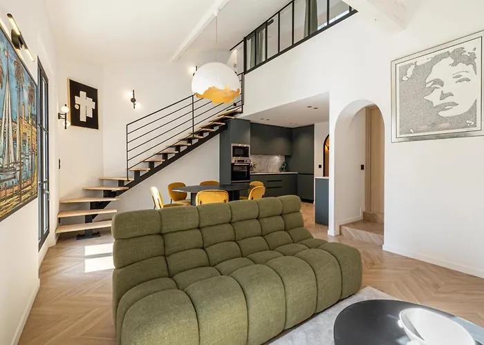 Ref 1993 - Center Renovated * Cannes