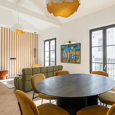 Ref 1993 - Center Renovated Cannes